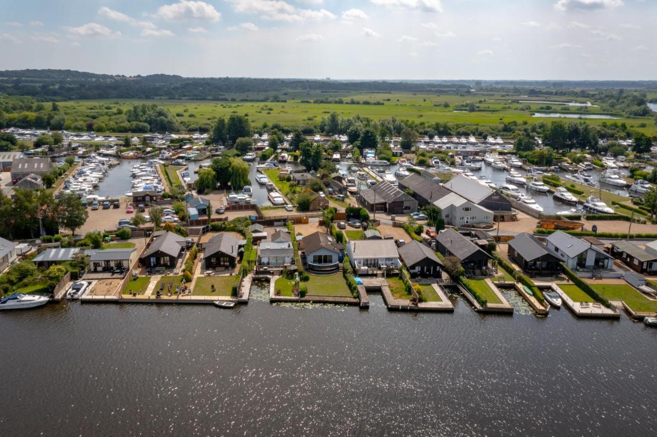 River View - Norfolk Broads Brundall 外观 照片