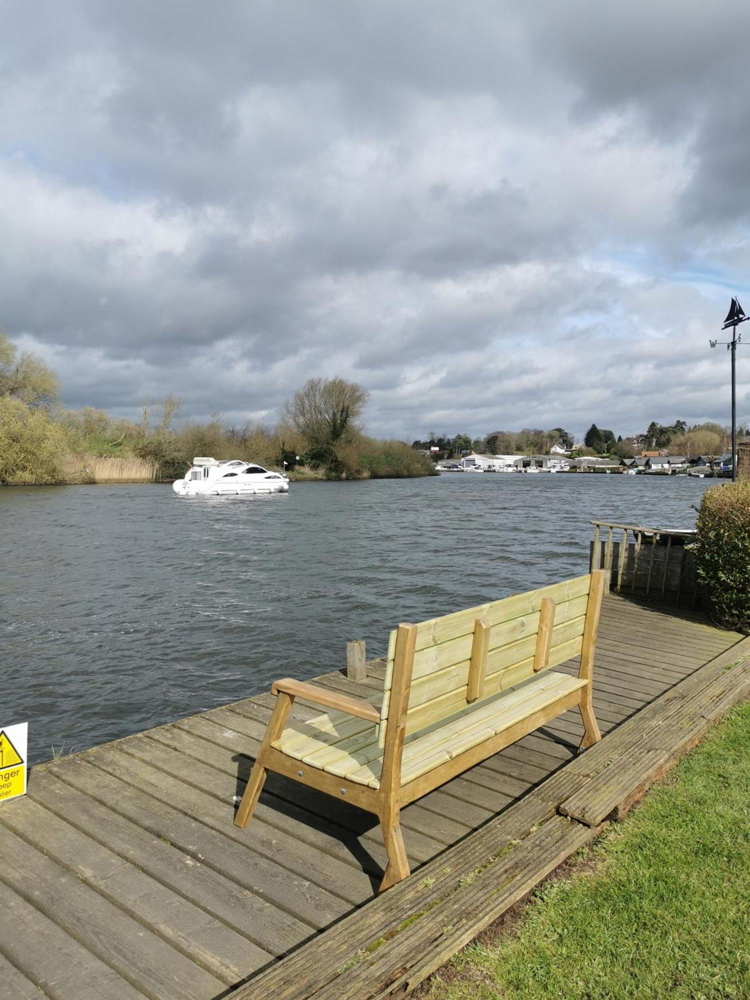 River View - Norfolk Broads Brundall 外观 照片